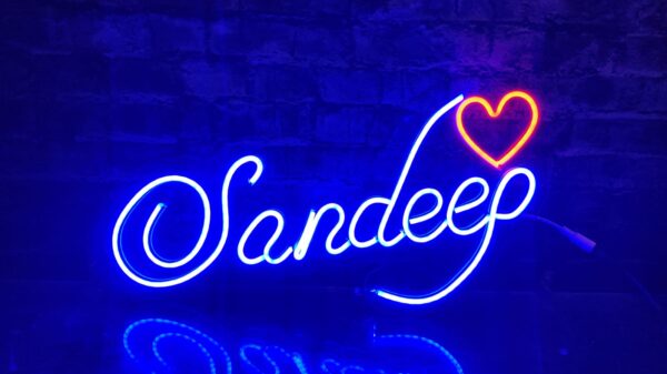 Name neon with mini heart