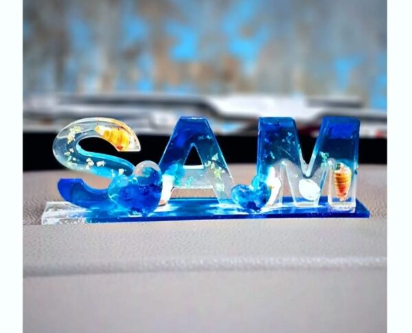 Resin name stand without light